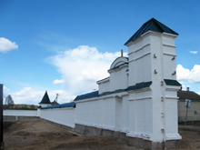 стена монастыря