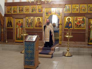 о.Арсений произносит отпус