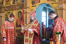 ХРИСТОС ВОСКРЕСЕ !